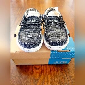 Hey Dude - size 7 toddler